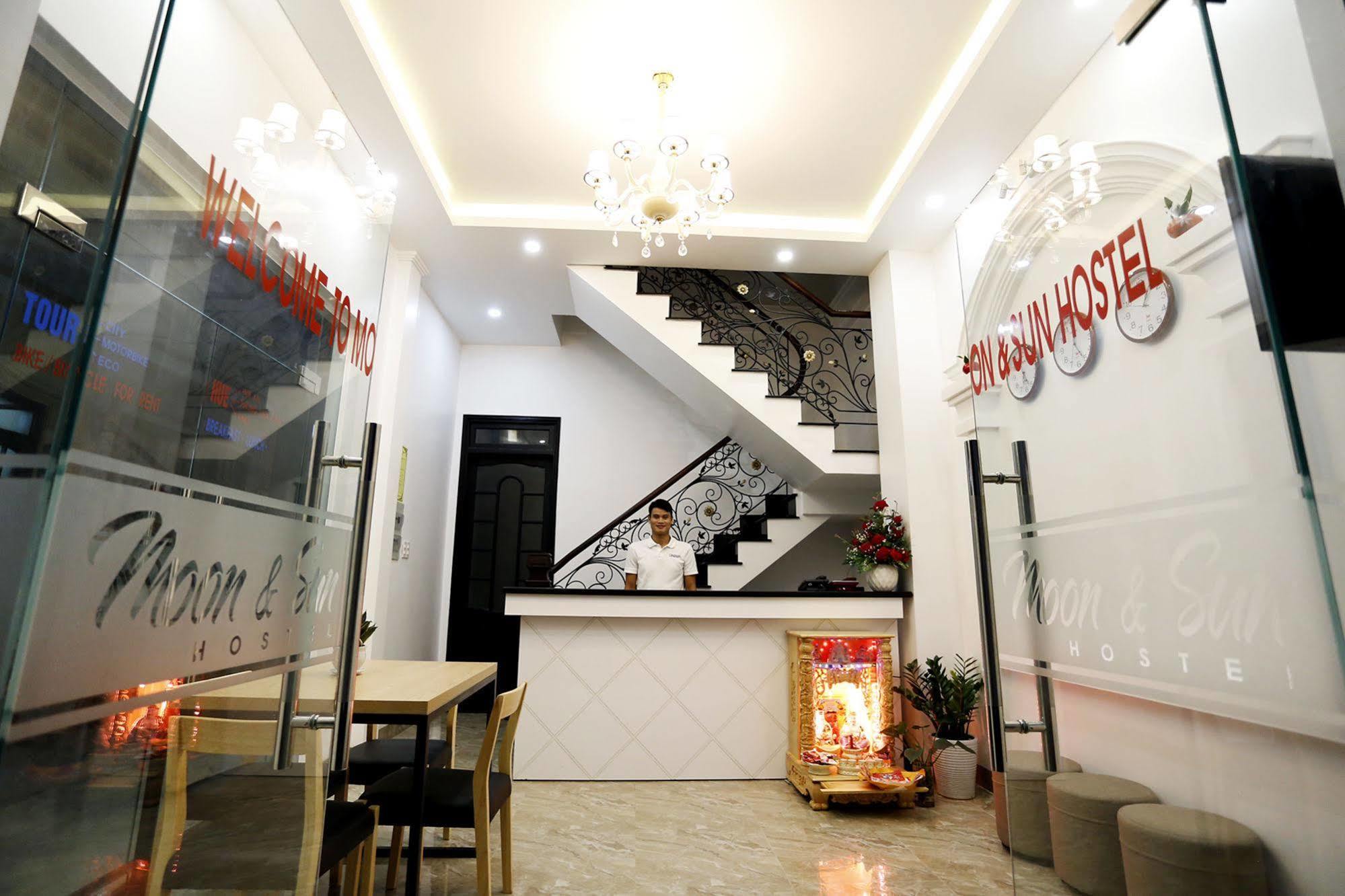 Moon & Sun Hotel Хюе Екстер'єр фото